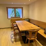Haus Waldegg * Schroecken