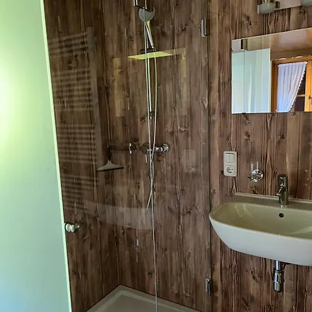 Haus Waldegg 公寓 Schröcken