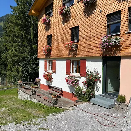 Haus Waldegg 아파트 Schröcken